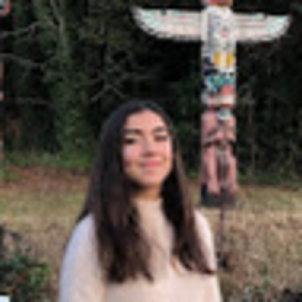 Meet your Posher, Valeria